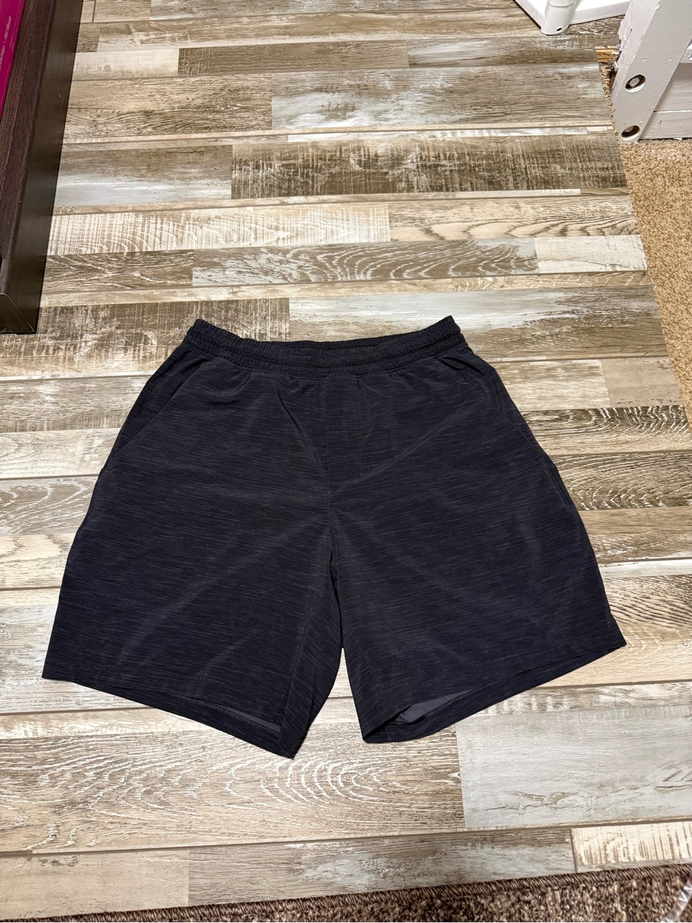 lululemon athletica Men's Black Athletic Shorts Size S Casual Athletic Gym
